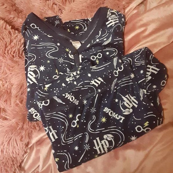 Super Cozy Harry Potter Pajamas 20W 2X - Picture 1 of 8